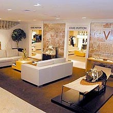 Ambiente da grife Louis Vuitton em loja de So Paulo