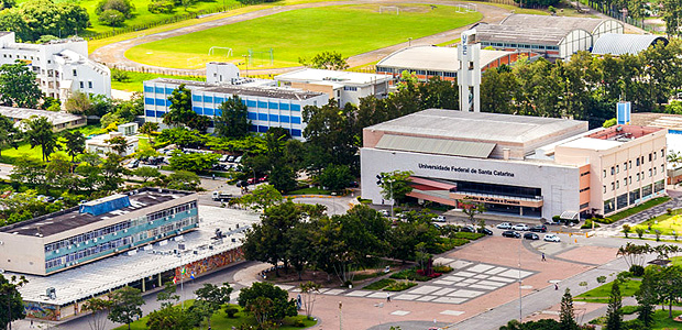 Vista area da UFSC (Universidade Federal de Santa Catarina)