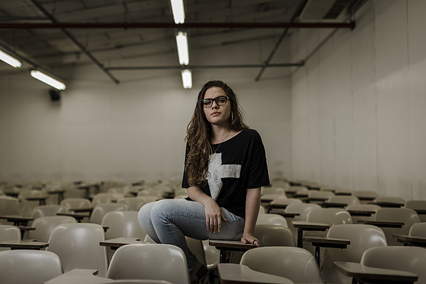 Beatriz Lopes, 18, vai prestar Unesp, Unicamp e USP