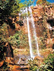 Cachoeira do Diogo, perto de Serranpolis (GO)