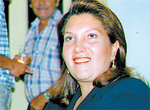 A empresria Lucilia Diniz no tempo emque pesava 120 quilos e fumava