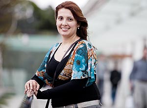 Teresa Cristina Rodrigues, 30, que diz ter arrumado pretendentes por causa do best-seller