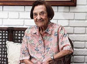 Risoleida Franco Bandeira tem 105 anos e  a paciente mais velha do pas a ter trocado a vlvula artica por cateter