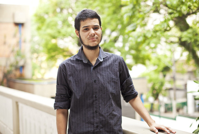 Leonardo Tenorio, 23, se sente homem desde a adolescncia