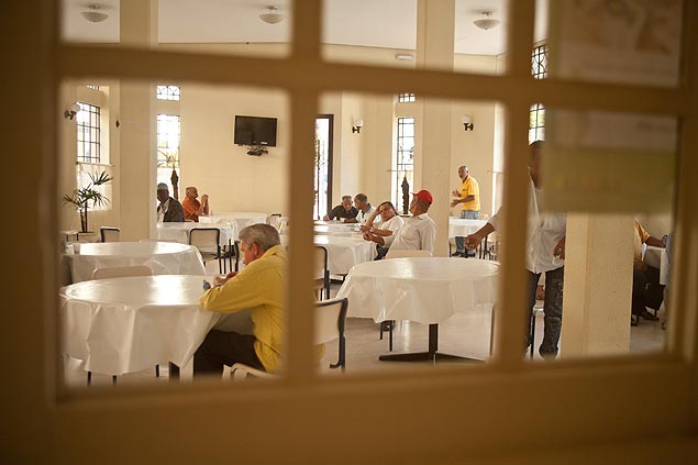 Centro da prefeitura para acolher idosos no centro de So Paulo