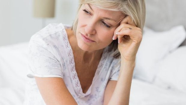 As dores, comuns entre mulheres na menopausa, tambm causam desconforto para as mais jovens