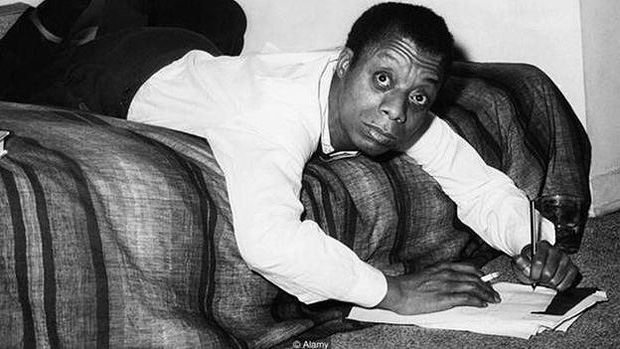 Como foi criada a heterossexualidade como a conhecemos hoje --- O escritor James Baldwin criticou a definio das pessoas como htero ou gay, dizendo que se trata de "um falso argumento, uma falsa acusao" 