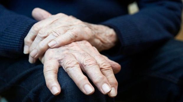 Mal de Parkinson atinge, em geral, pessoas com mais de 60 anos
