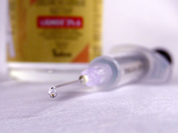 Vacina contra HPV agora comea tambm a ser indicada para adultos