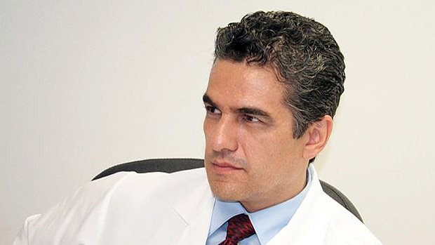 O cardiologista Gustavo Orozco diz que obesidade de Luis se deve  falta de mega 3 na gravidez 