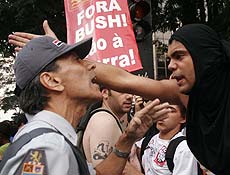 Manifestantes e policias entraram em confronto durante protesto na Paulista, regio central