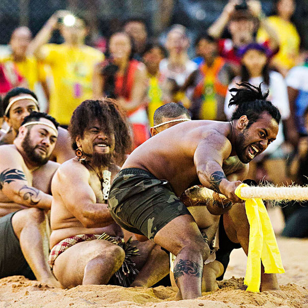 THUMB CABO DE GUERRA- Indios Maori, da Nova Zelndia, puxam a corda na modalidade "cabo de forca", eles disputam com os Bakairi (do Brasil) o se saram melhor na disputa