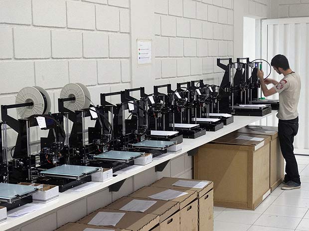 Linha de produo de Sethi, fabricante nacional de impressora 3D de Campinas (SP)