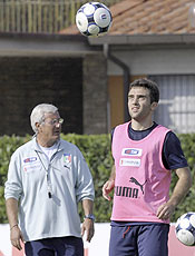 Lippi observa Giuseppe Rossi, uma das apostas da nova safra da Itlia