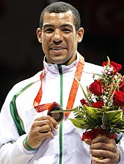 Darren Sutherland foi medalha de bronze nos Jogos de Pequim-08