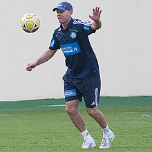 O tcnico Antonio Carlos deve voltar a trabalhar no Palmeiras na segunda-feira