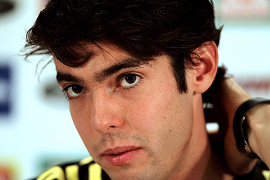 Kaká respondeu, durante entrevista coletiva, críticas de Juca Kfouri a sua carreira