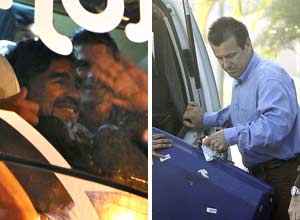 Maradona e Dunga na chegada em Buenos Aires e Porto Alegre, respectivamente