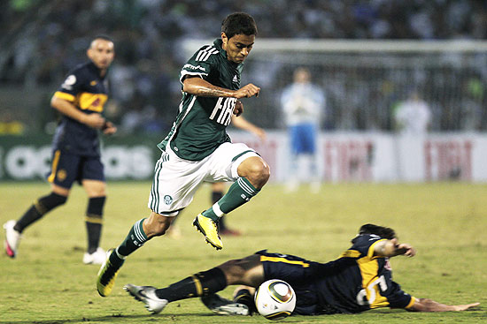 Cleiton Xavier em jogo do Palmeiras contra o Boca Juniors no Parque Antarctica