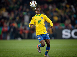 O meia Ramires, que defendeu a seleção na Copa da África do Sul