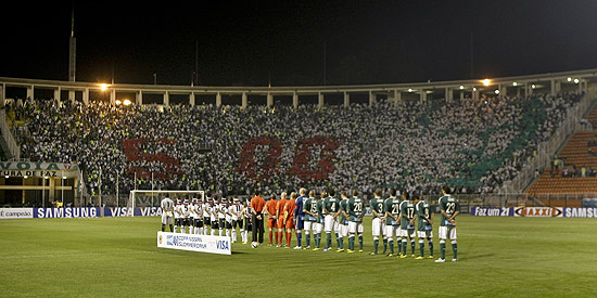 Torcida do Palmeiras faz mosaico para homenagear Marcos; goleiro tem 500 jogos com a camisa do clube