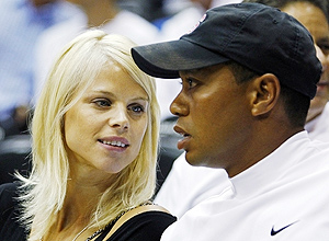 Aps admitir adultrio e suspender a carreira temporariamente, Tiger Woods anunciou a separao de Elin Nordegren