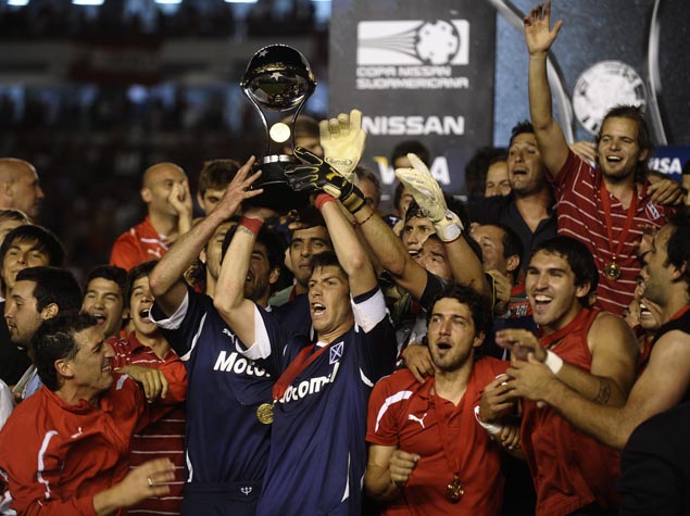 Jogadores do Independiente comemoram ttulo da Copa Sul-Americana