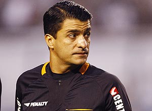 Sandro Meira Ricci comanda partida entre Corinthians e Cruzeiro 