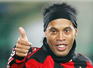 H dois anos no Milan, Ronaldinho Gacho pode estar de volta ao Grmio, equipe que o revelou