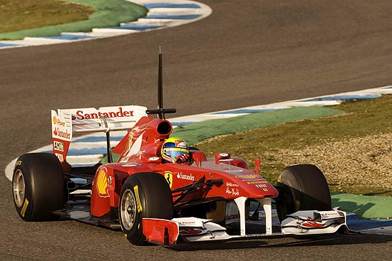 O piloto brasileiro Felipe Massa, da Ferrari, durante treino em Jerez, na Espanha
