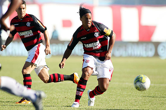 Legenda: 13.02 - Ronaldinho Gaúcho, atacante do Flamengo Crédito: Maurício Val/VIPCOMM