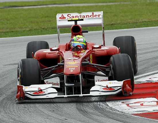 Felipe Massa fala sobre desempenho da Ferrari: “Certamente não