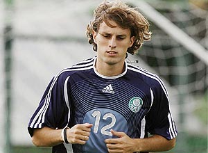 Henrique durante treino do Palmeiras em 2008