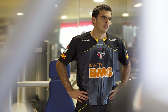  Rhodolfo durante treino na academia do So Paulo, no CT da Barra Funda