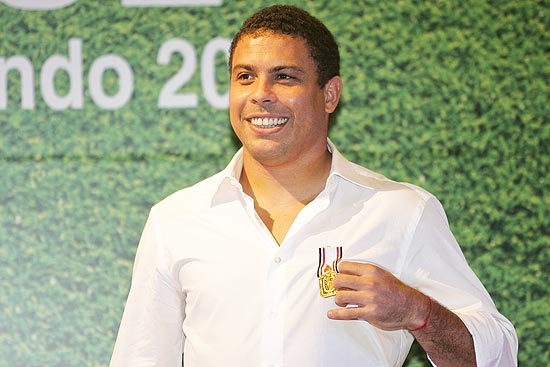 O agora ex-atacante Ronaldo durante evento da Copa do Mundo-2014