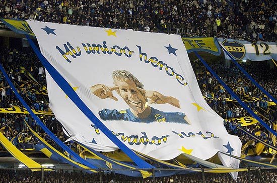 Torcedores do Boca Juniors homanageiam Palermo em sua despedida de 'La Bombonera