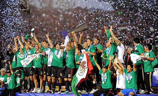 Seleção mexicana comemora título da Copa Ouro