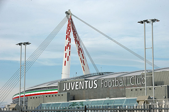 Fachada do novo estádio da Juventus; clique na foto e veja galeria