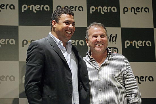 Ronaldo e Zico em evento no Museu do Futebol, em São Paulo