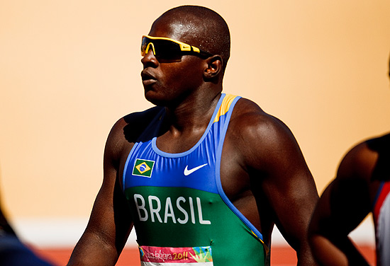 O brasileiro Nilson Andr durante a prova eliminatria dos 100 m