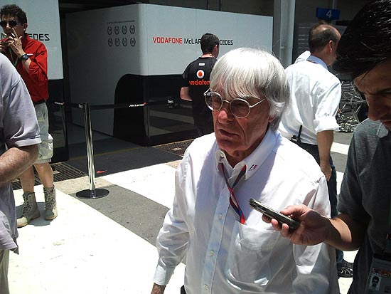 O inglês Bernie Ecclestone, detentor dos direitos comerciais da F-1