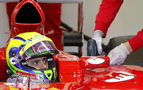 Felipe Massa dentro da Ferrari em testes em Jerez; clique na foto e veja galeria