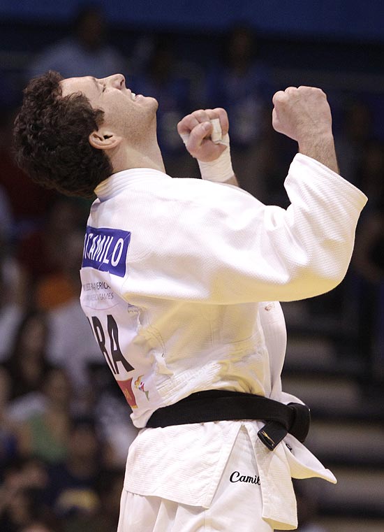 Tiago Camilo comemora vitria no Pan de Guadalajara; judoca est em Londres