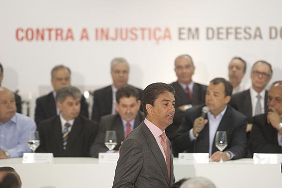 O ex-atacante e deputado estadual Bebeto em evento poltico, no Rio, em novembro de 2011