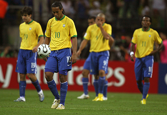 Jogadores da seleção brasileira na derrota para a França na Copa-2006