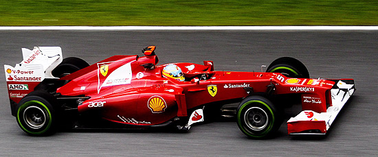 O piloto espanhol Fernando Alonso, da Ferrari, durante prova na Malásia