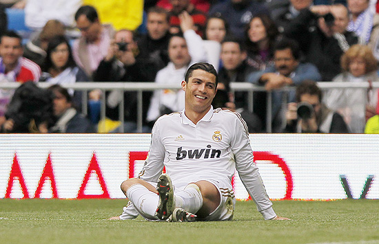 Cristiano Ronaldo durante jogo com o Sevilha no Santiago Bernabeu