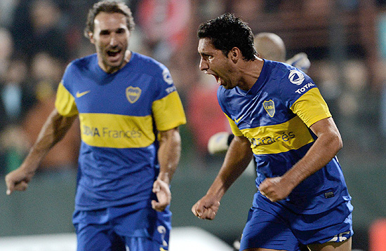 Insaurralde comemora o primeiro gol do Boca Juniors