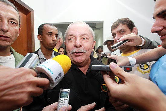 O ex-presidente Lula dá entrevista no estádio 1º de Maio, em São Bernardo do Campo