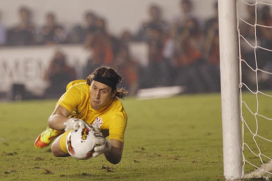 O goleiro Cássio ainda não sofreu gols no mata-mata da Libertadores